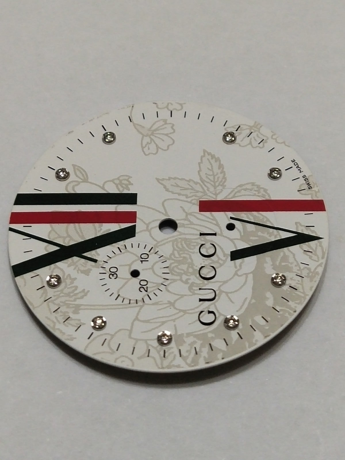 GUCCI Original / Dail chronograph diamond/ Part No. YD05069 / white color 