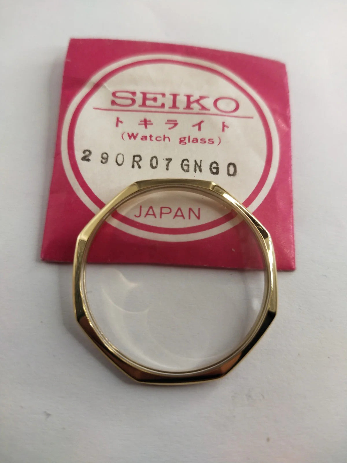 New Old Stok original Seiko glass 290R07GNG