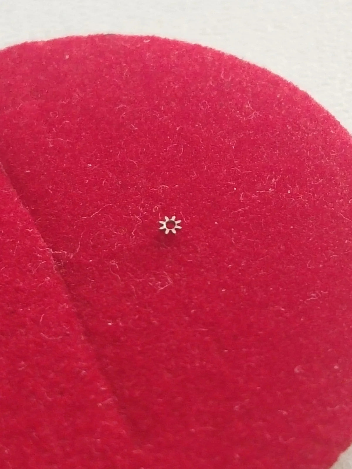 NOS Seiko Parts 766 581 /1 Pc