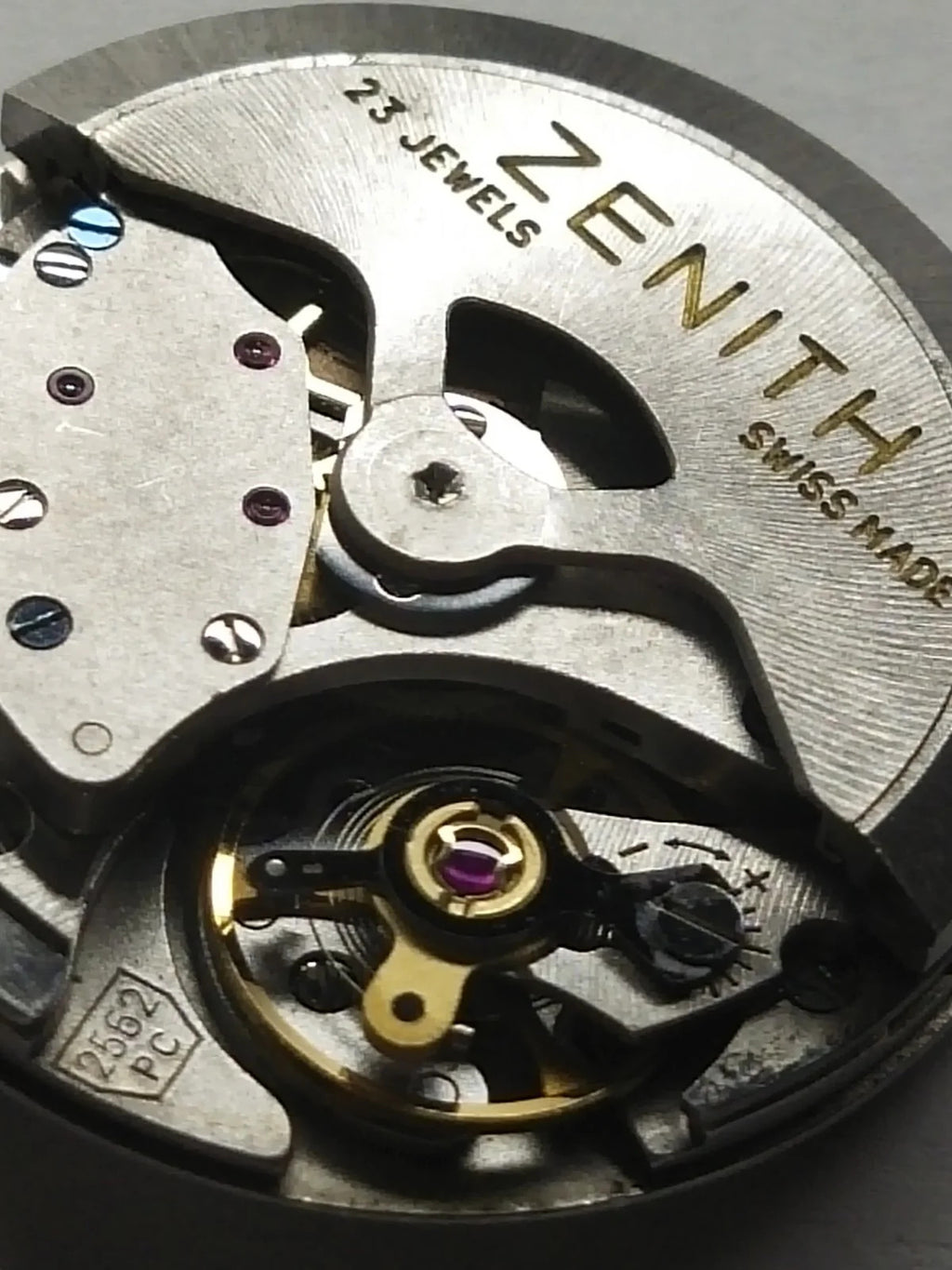 Zenith Automatic /2562pc/ Movement Used working