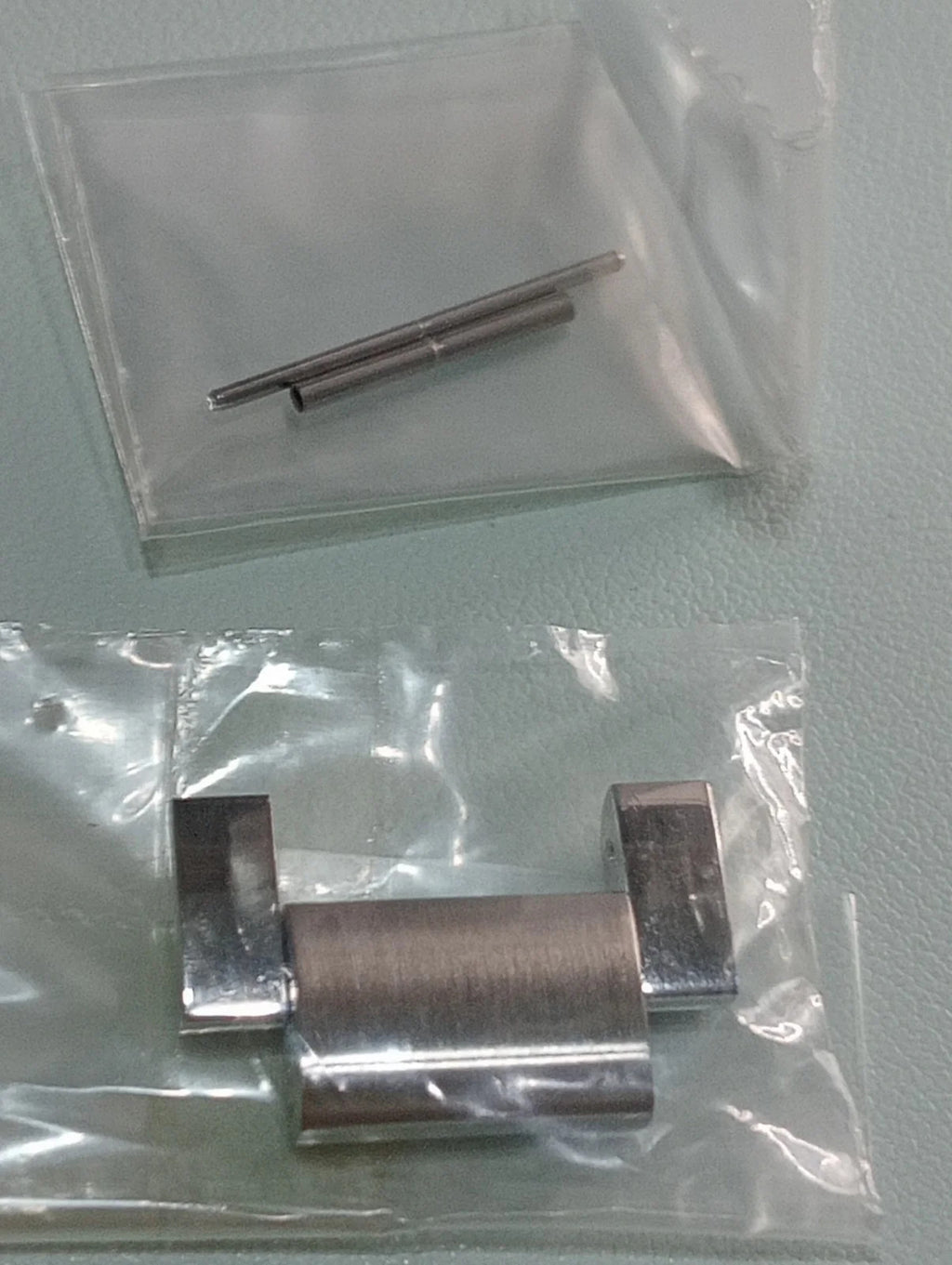 GUCCI Original / Link Steel color / Part No. 163.7705.1 S / 20m.m