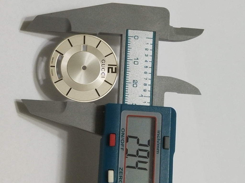 GUCCI Original / Dail /Day Date  / Part No. YDA05013/  cream color 