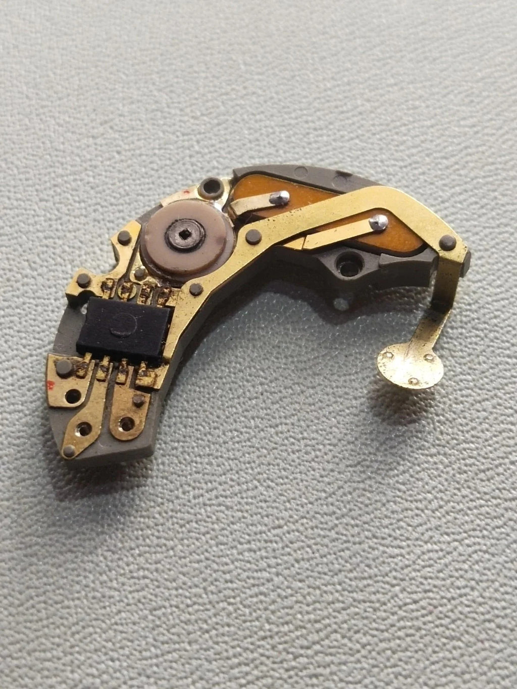 OMEGA 1310-9100 Circuit Block / Full work / Used .....1pc