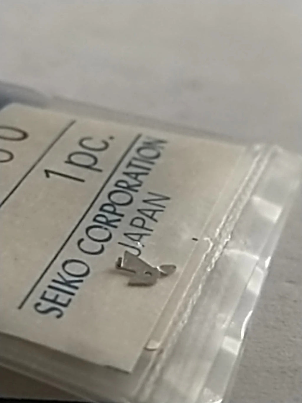 ORIGINAL SEIKO PARTS / Sitting lever/ Part . 383 550