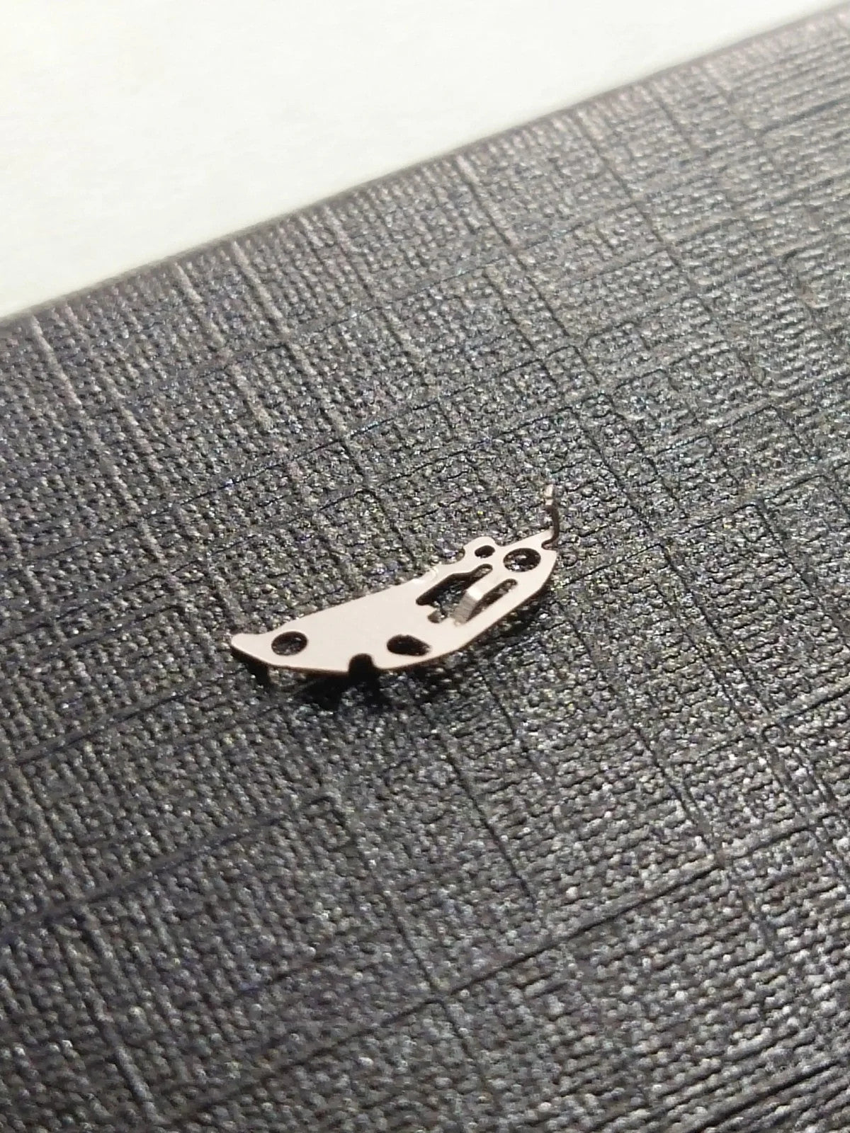 Seiko Part. 389 931 Sitting lever Axel Spring (1pc