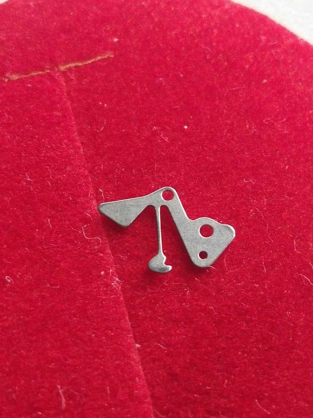 Seiko Part. 388 220 Sitting lever Spring Cal. 2202A (1pc