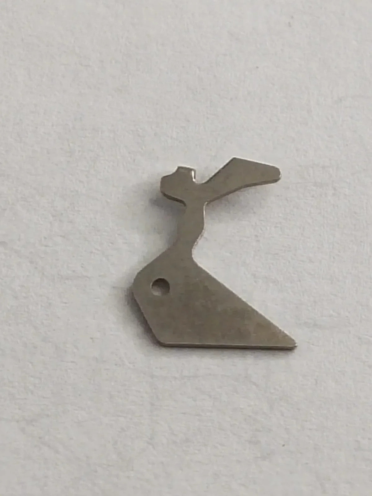 NOS SEIKO PARTS / Sitting lever/ Part . 383 005 /1pc Cal.7002A/7009A/1Pc