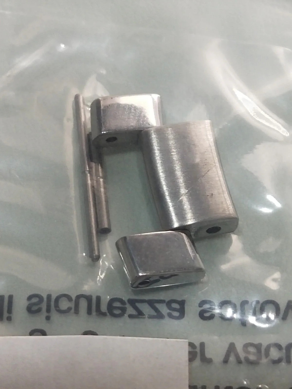 GUCCI Original / Link Steel color / Part No. 163.8505.2 S / 18m.m