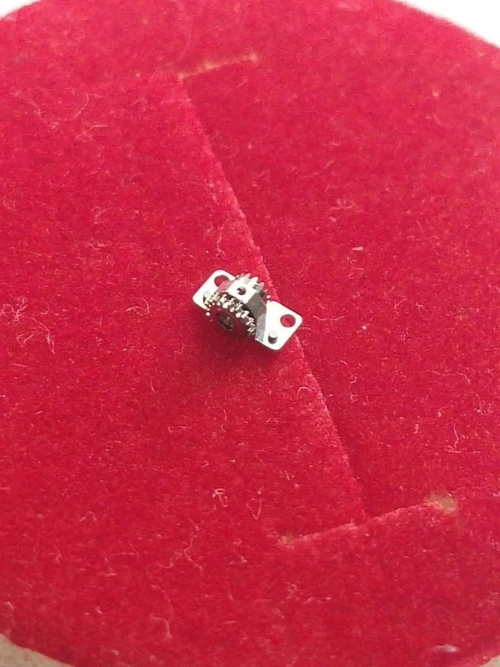 Rolex Cal./9001 204 / Winding Pinion /Genuine parts