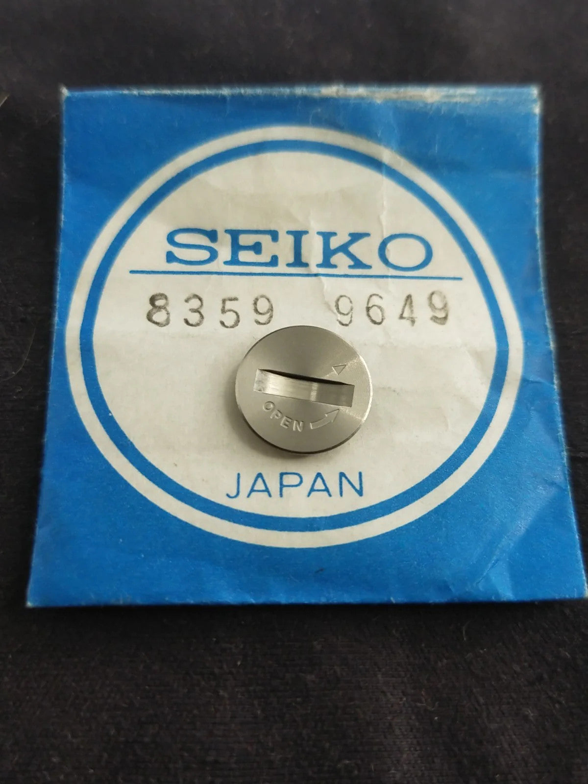 NOS Seiko Part . 8359 9649 Battery Hatch Cover