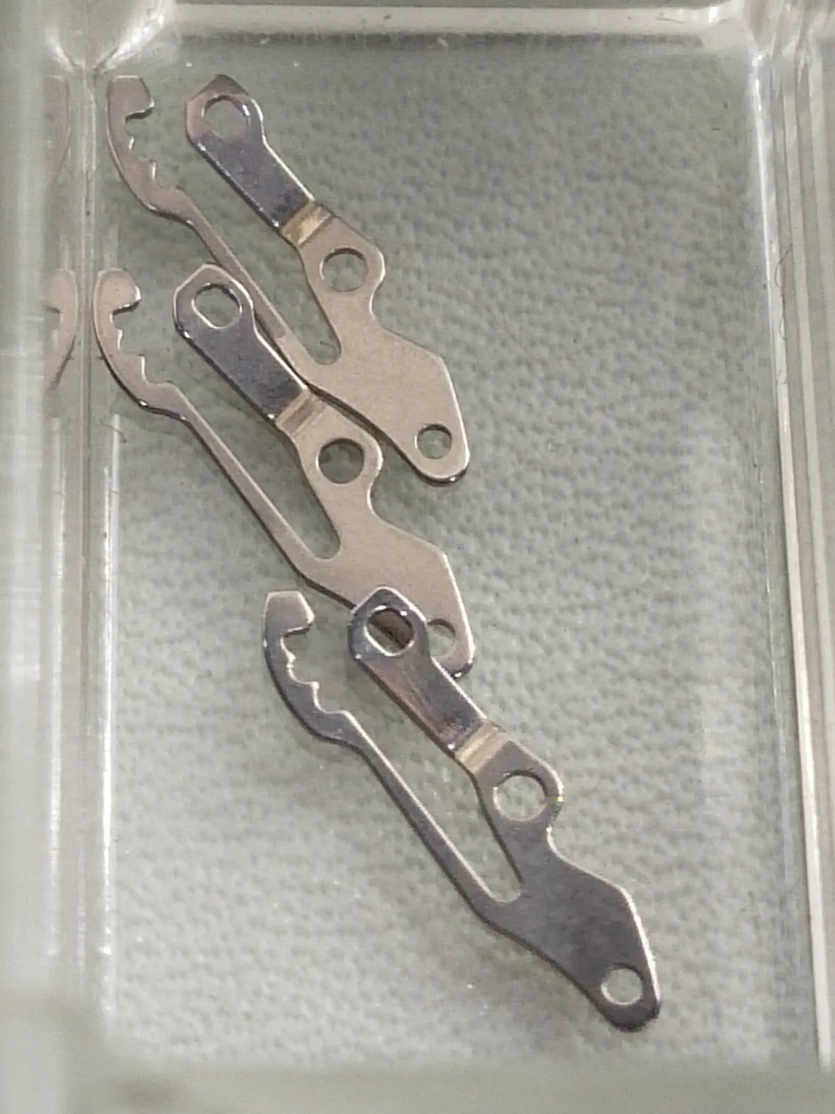 Seiko Part. 388 560 Sitting lever Spring Cal.5605A/5606A/5626A (1pc