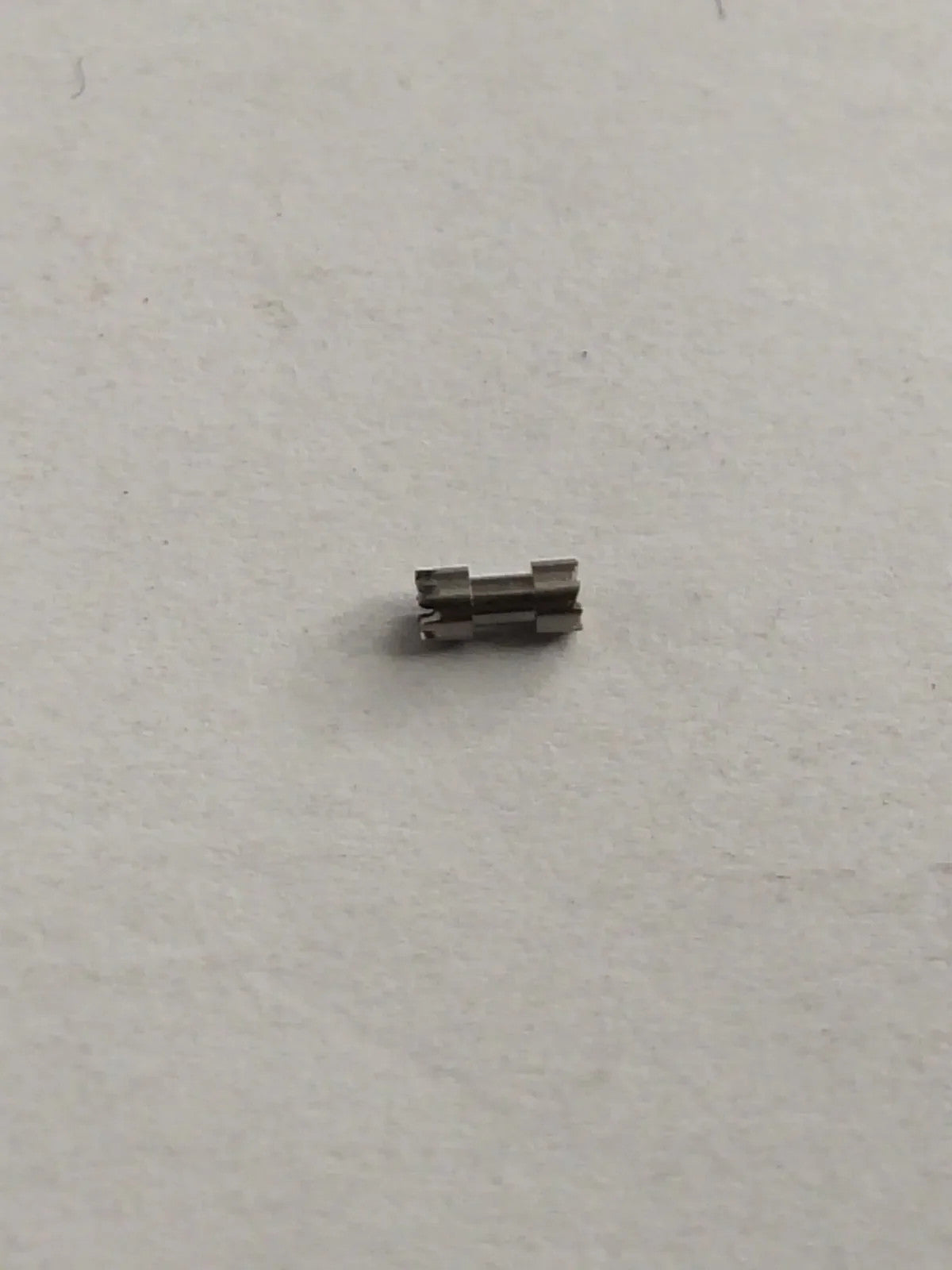 Omega original Cal/ 1000/ Part . 1000-1107 new