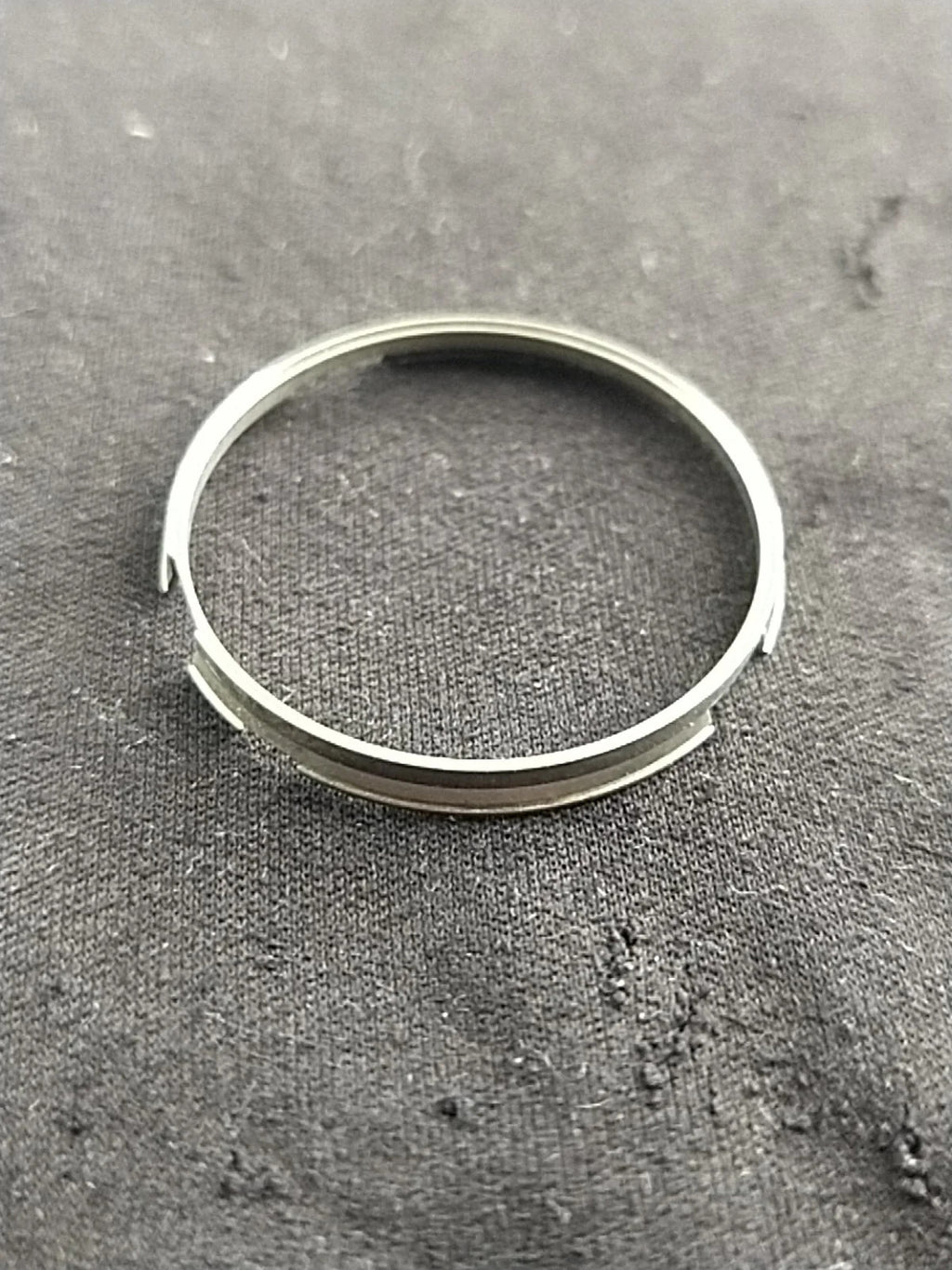 NOS Seiko Part . 8359 1769 / Case Ring Cal . 6138/6139