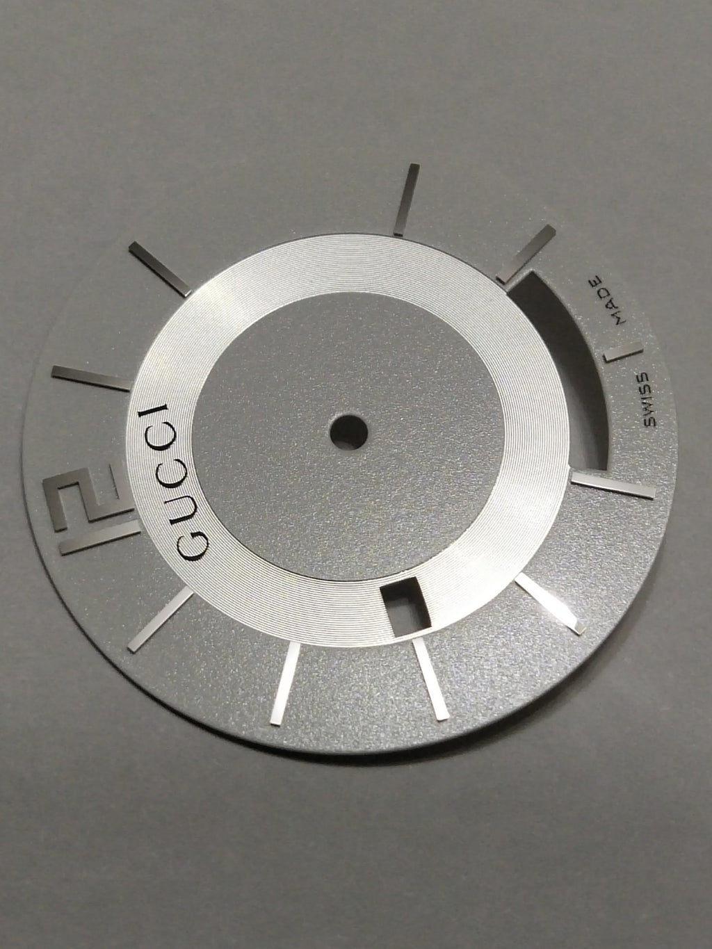 GUCCI Original / Dail /Day Date  / Part No. YDA05065/  white color 