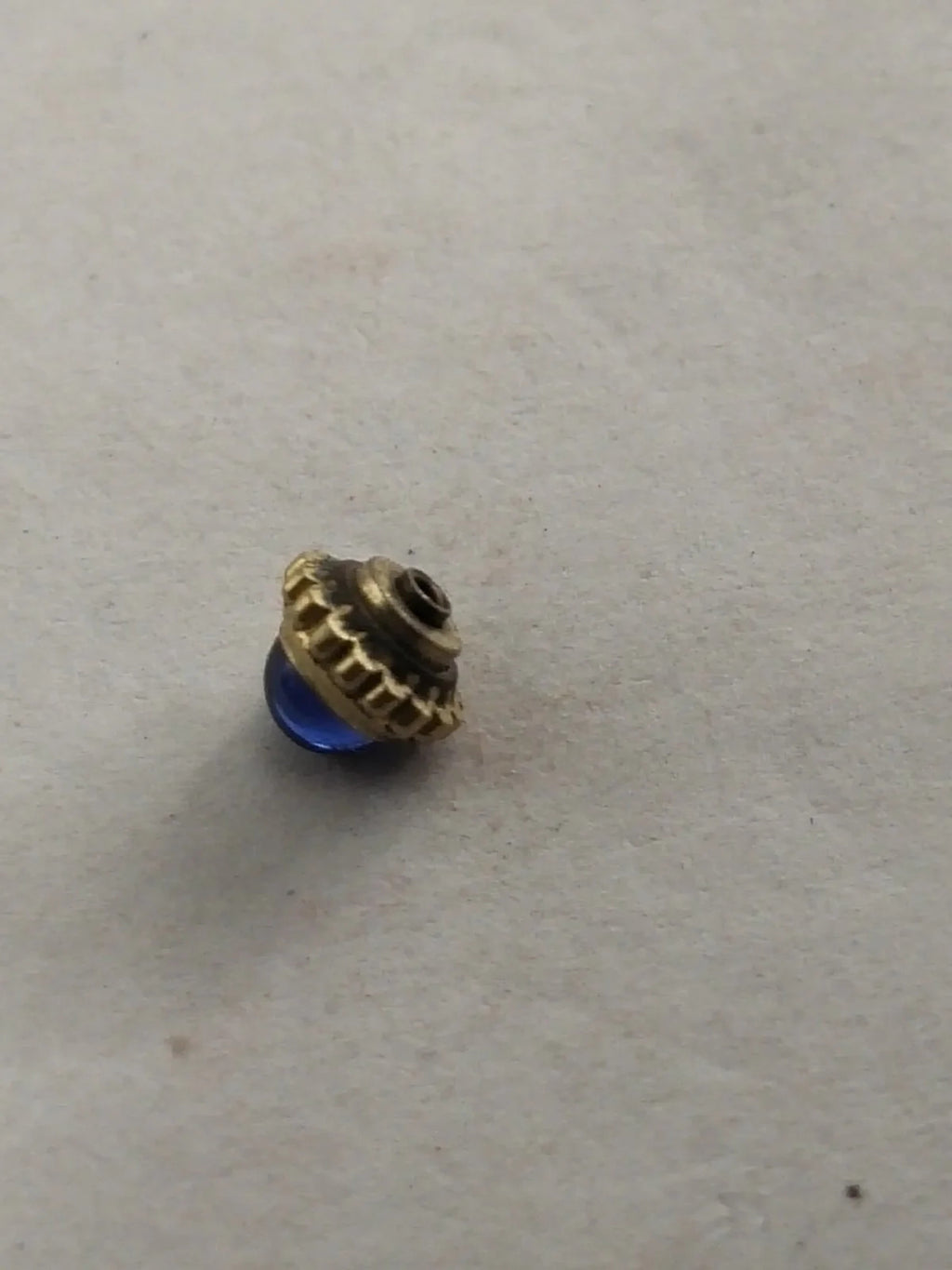 Original Cartier Crown 07960541With blue stone for Tank Must/dustproof / used