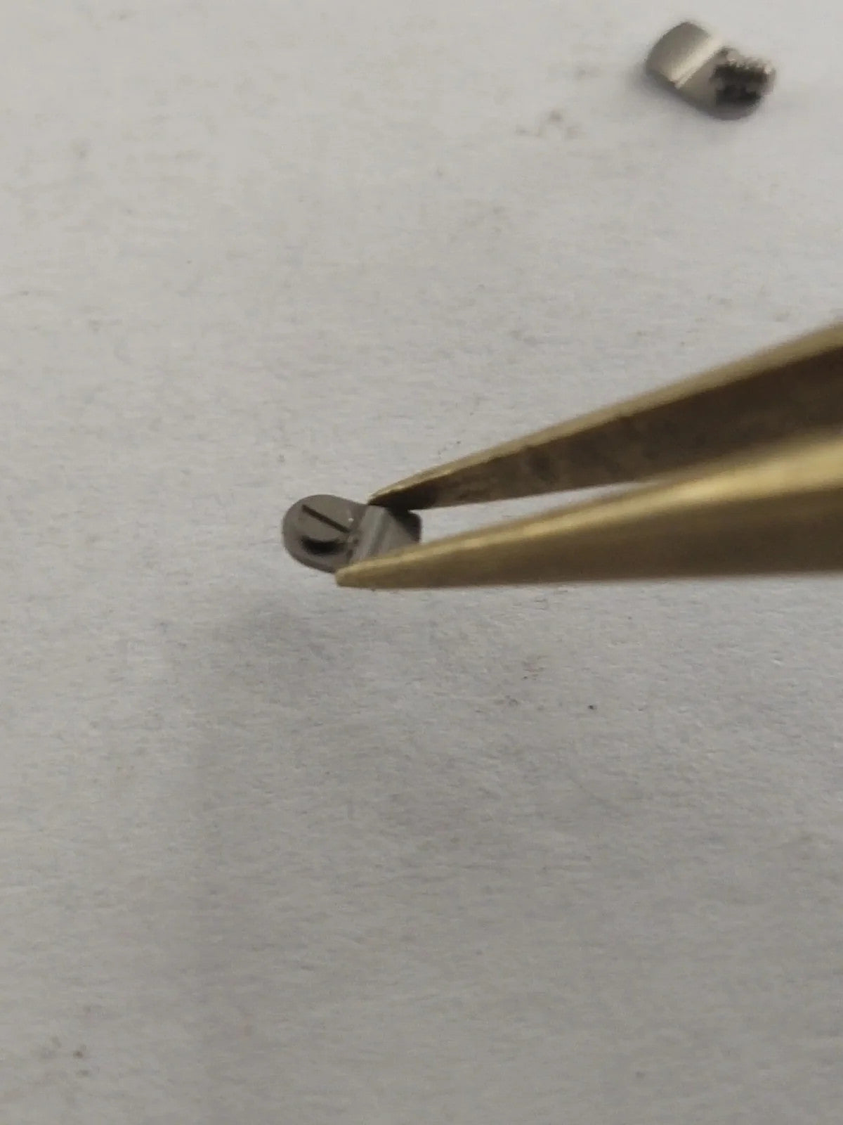 NOS OMEGA Watch Case Clamp with screws /3.3MM×2MM/ Part 1911