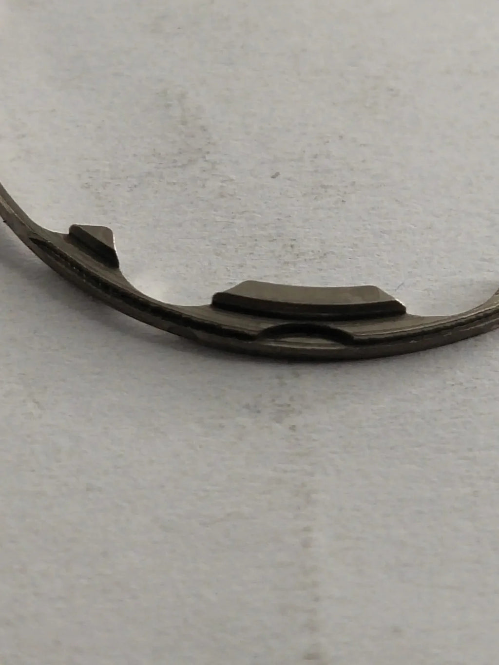NOS Seiko Part . 8609 9821 / Holdingring For gasket