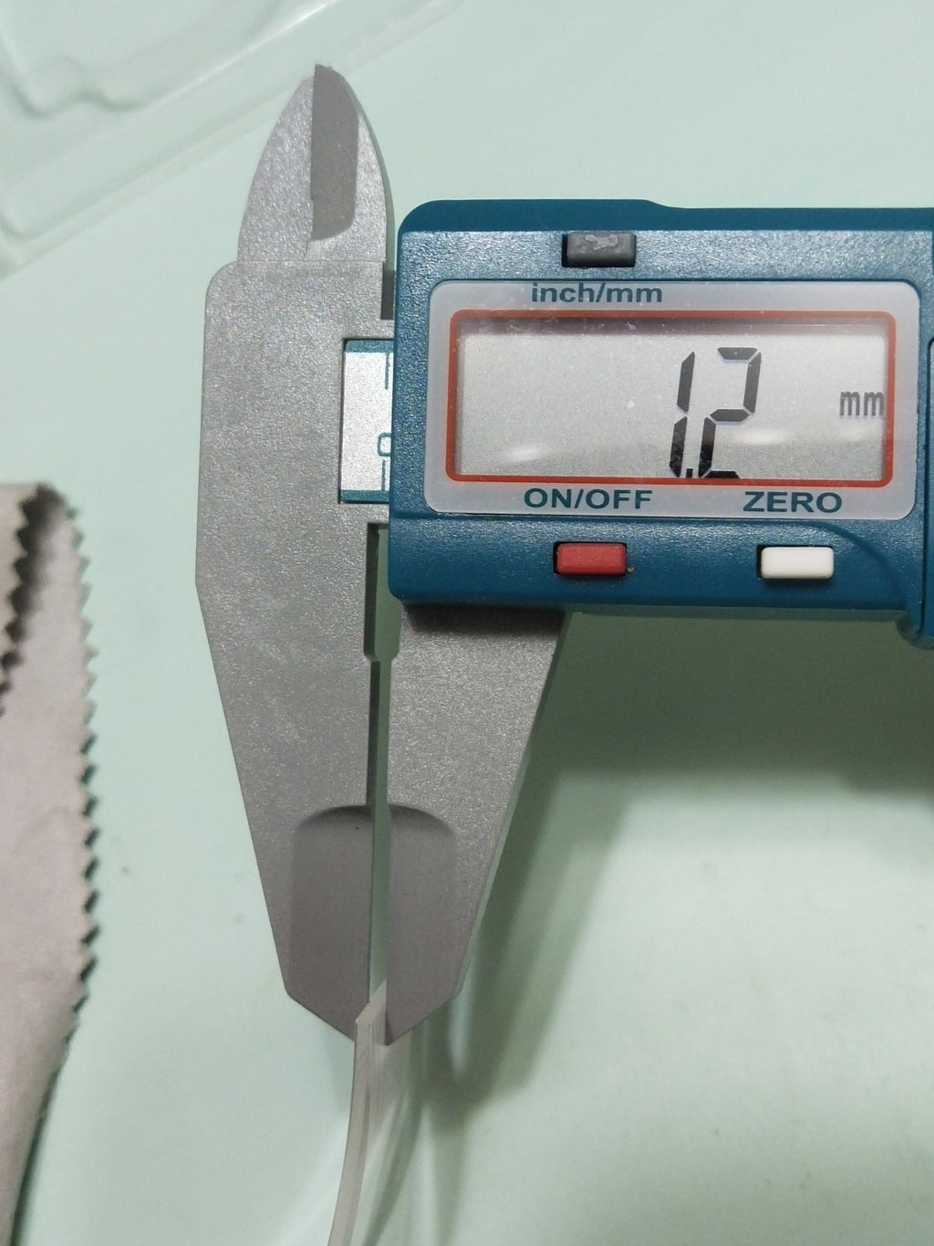 GUCCI Original /Sapphire Crystal / Part No. YDA 42013 /8600M Chrono 