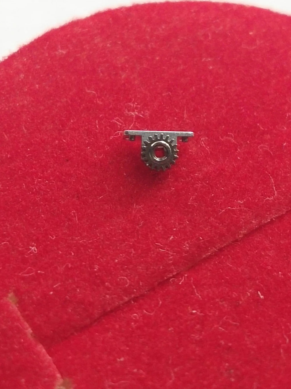 Rolex Cal./9001 204 / Winding Pinion /Genuine parts
