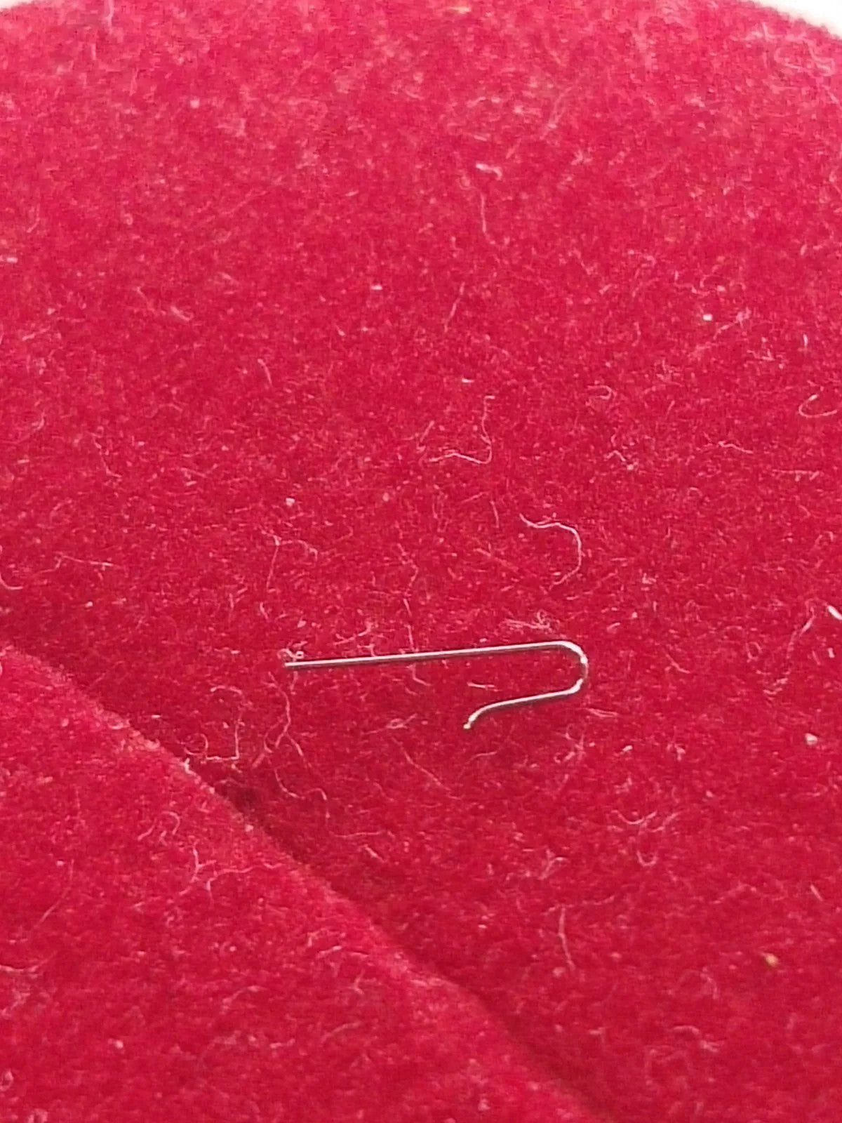 NOS Seiko Parts 687 250 /1pc