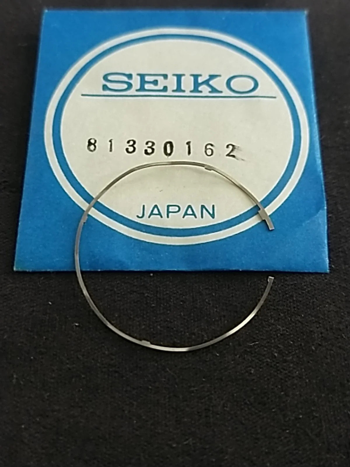 NOS Seiko Part . 8133 0162 / Shock resistant back cover