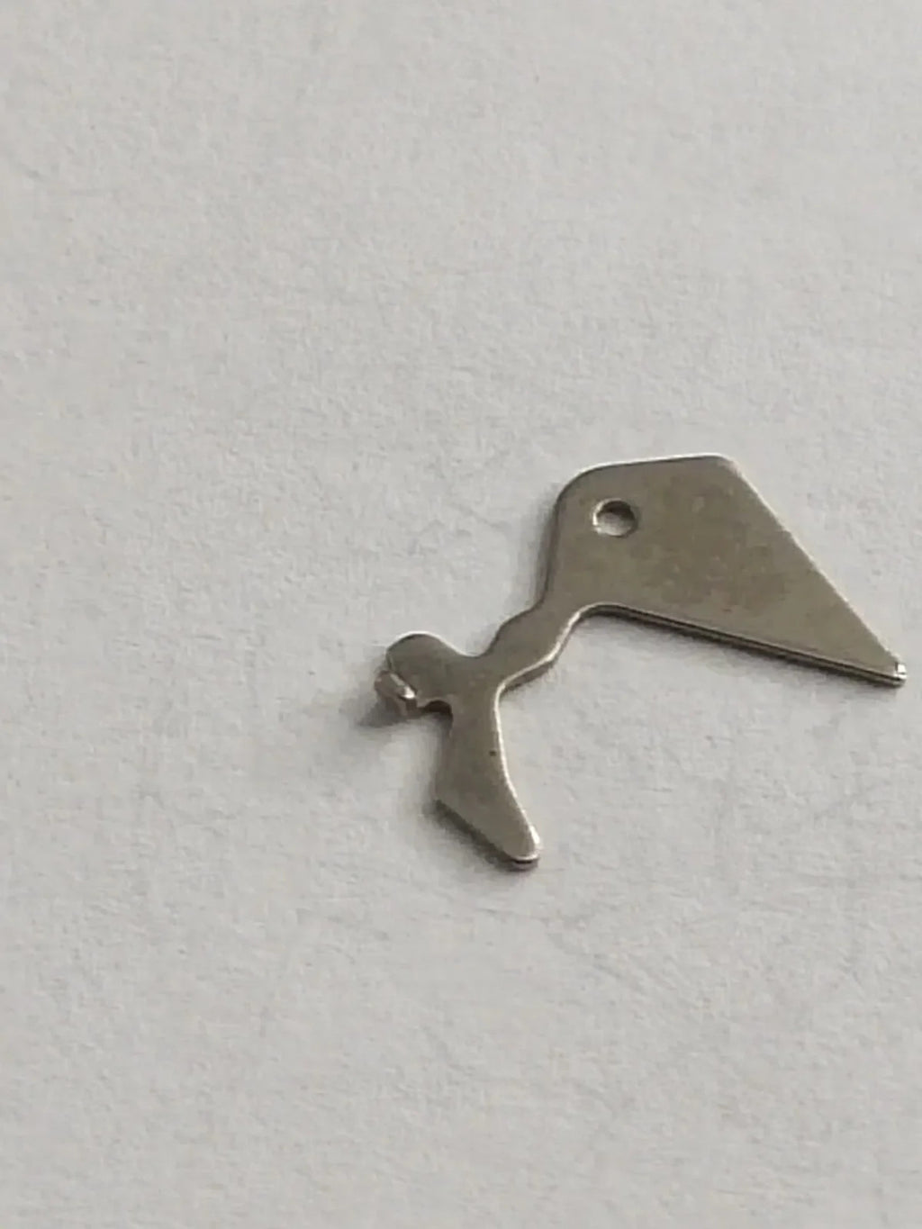 NOS SEIKO PARTS / Sitting lever/ Part . 383 005 /1pc Cal.7002A/7009A/1Pc