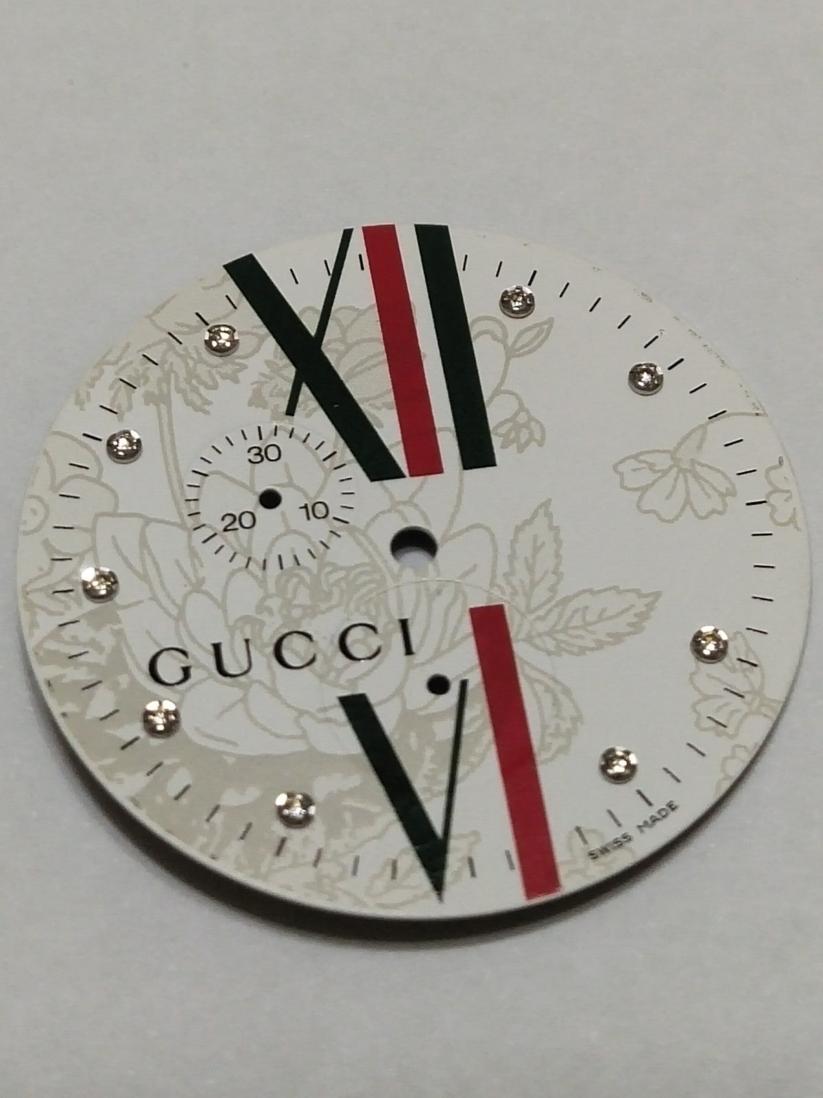 GUCCI Original / Dail chronograph diamond/ Part No. YD05069 / white color 