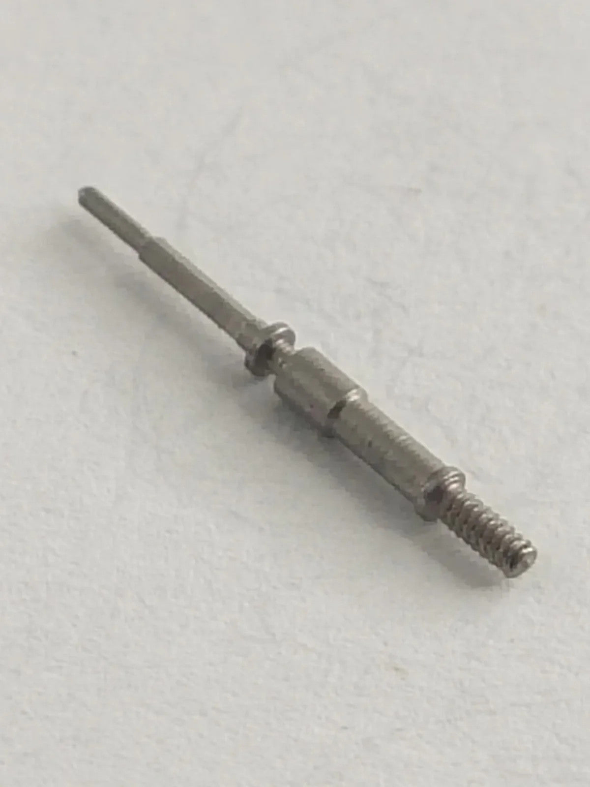 NOS SEIKO PARTS / Stem/ Part . 354 692 /Cal. 6601A/2451/245/1pc