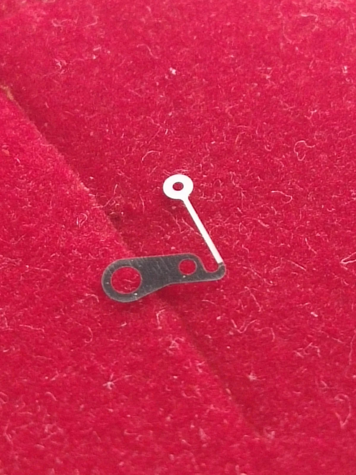 NOS Seiko Parts 560 002 /1pc