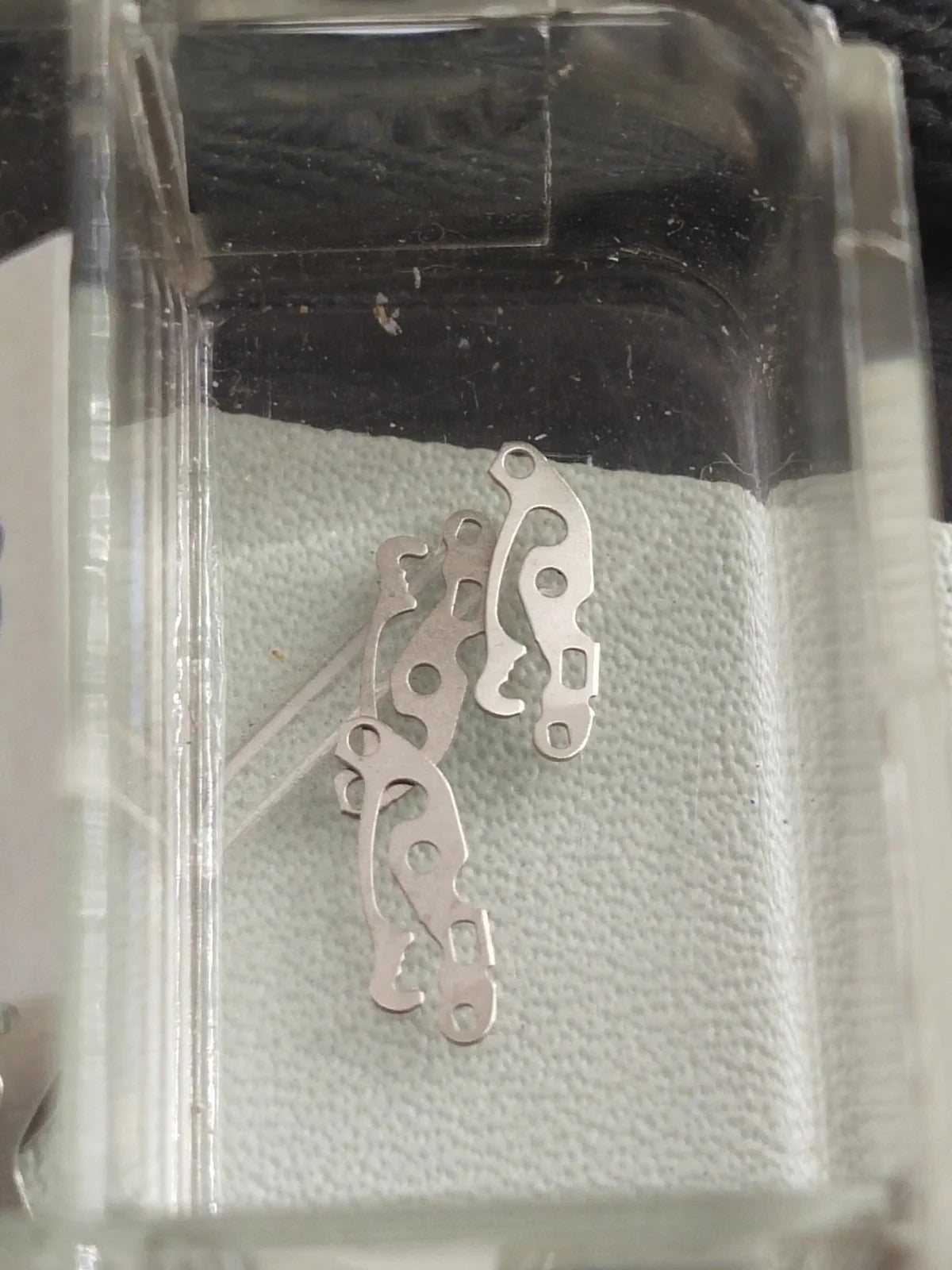 Seiko Part. 388 543 Sitting lever Spring /Cal.3E22A/23A/29A/32A/39A/(1pc