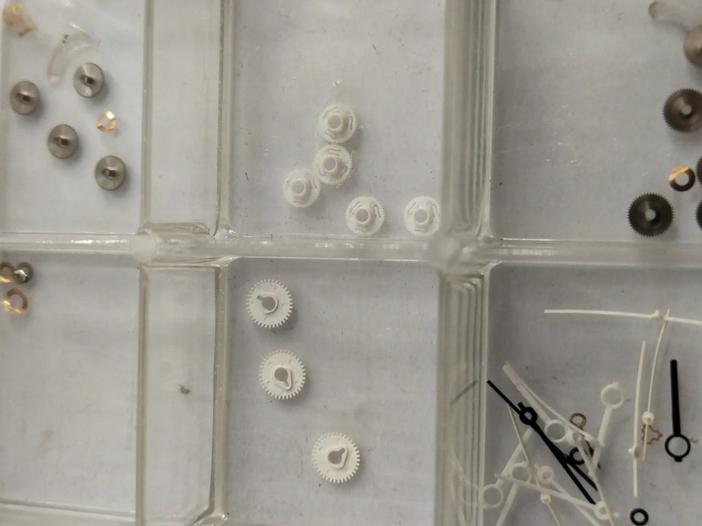 NOS SEIKO hour wheel Part 271 +++ Price from 25 to 40 per piece