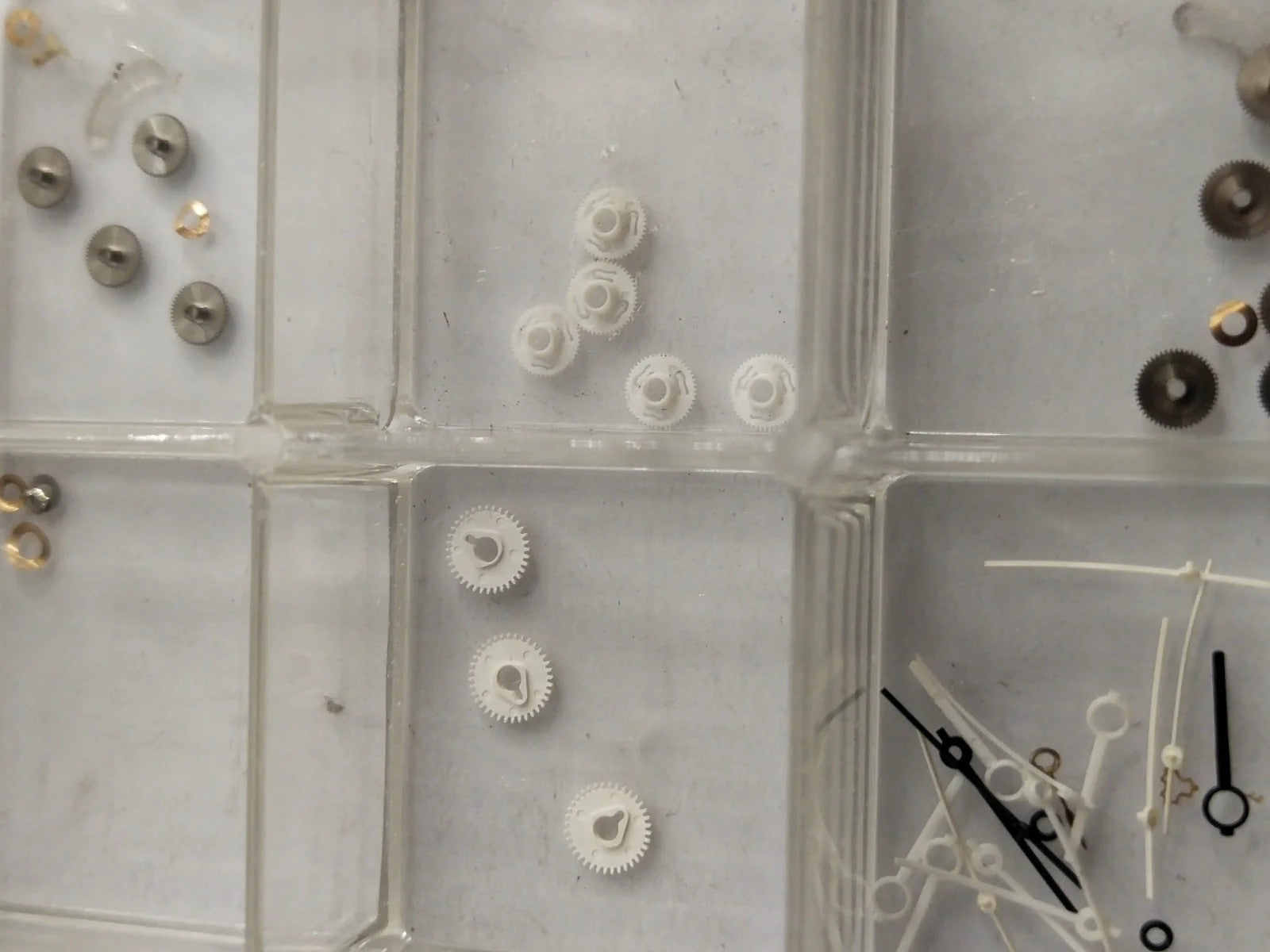 NOS SEIKO hour wheel Part 271 +++ Price from 25 to 40 per piece