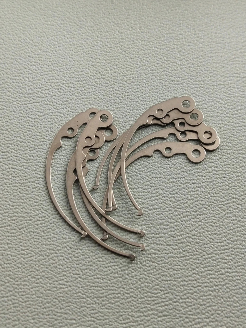 NOS Seiko Parts 883 610 /Cal. 6106B/Date Corrector Spring/1 Pc