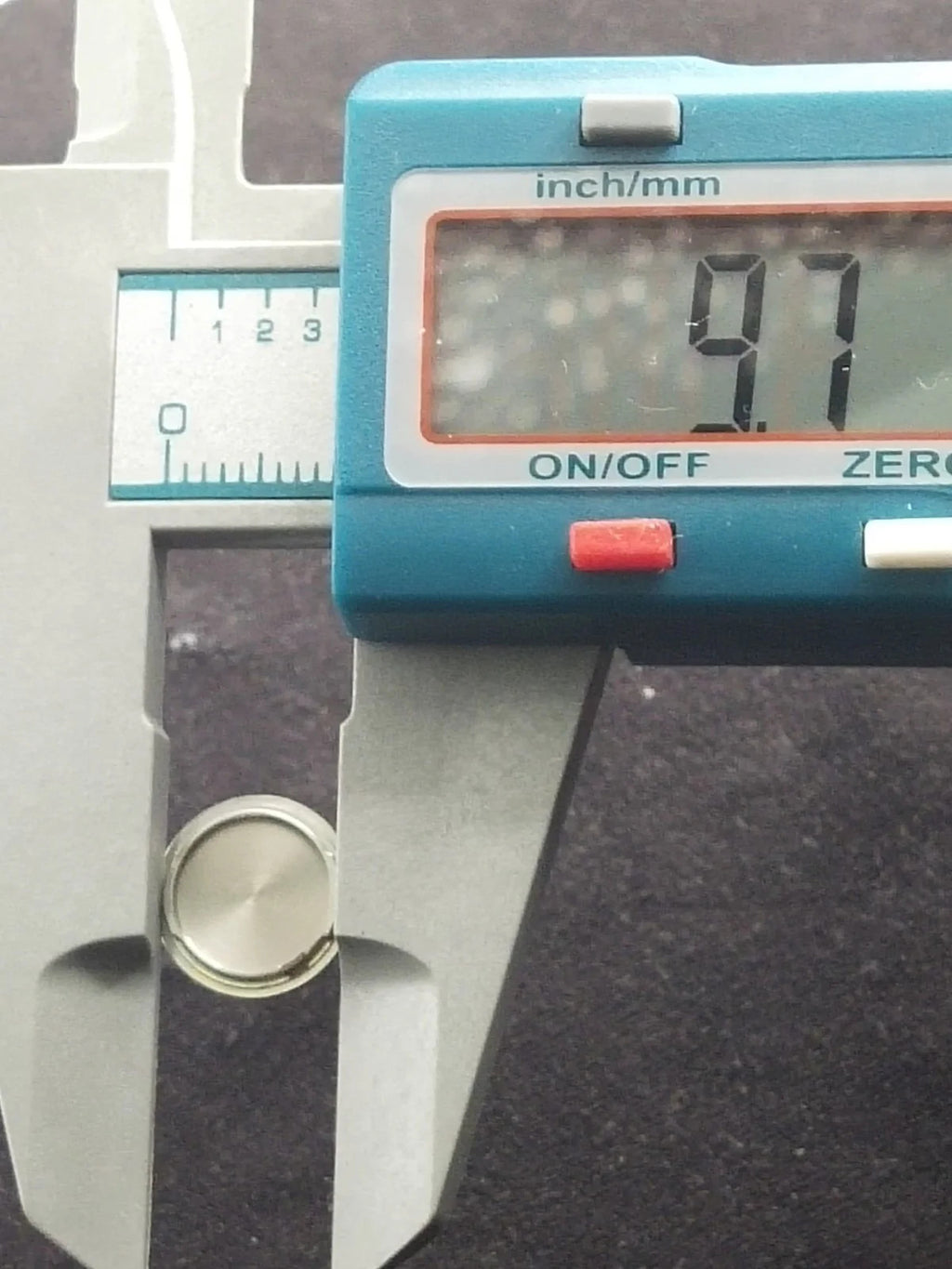 NOS Seiko Part . 8359 2119 Battery Hatch Cover