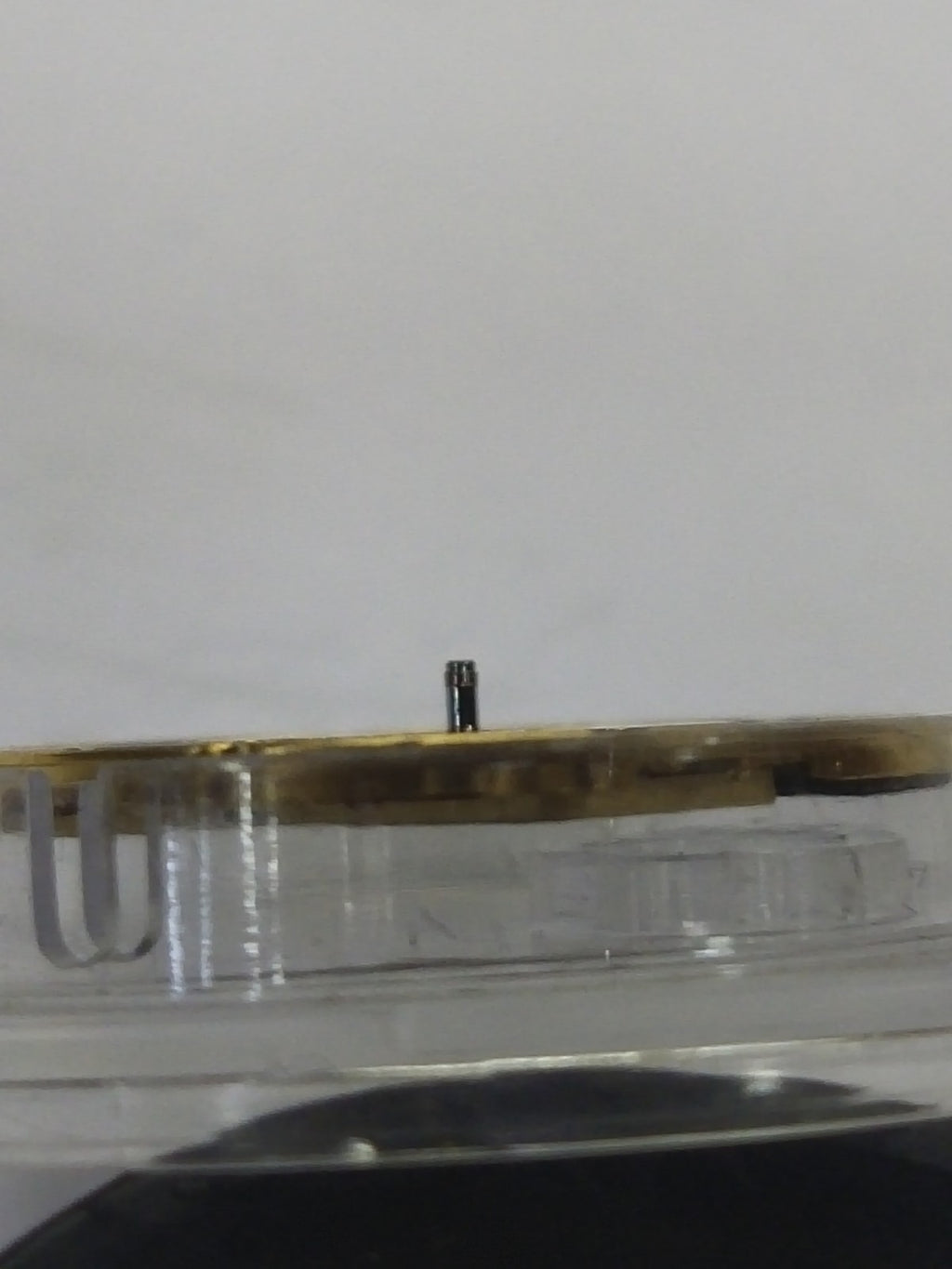 ETA 255 441 movement / 2 hands / date 3/4 clock /The Long minute wheel/Full work