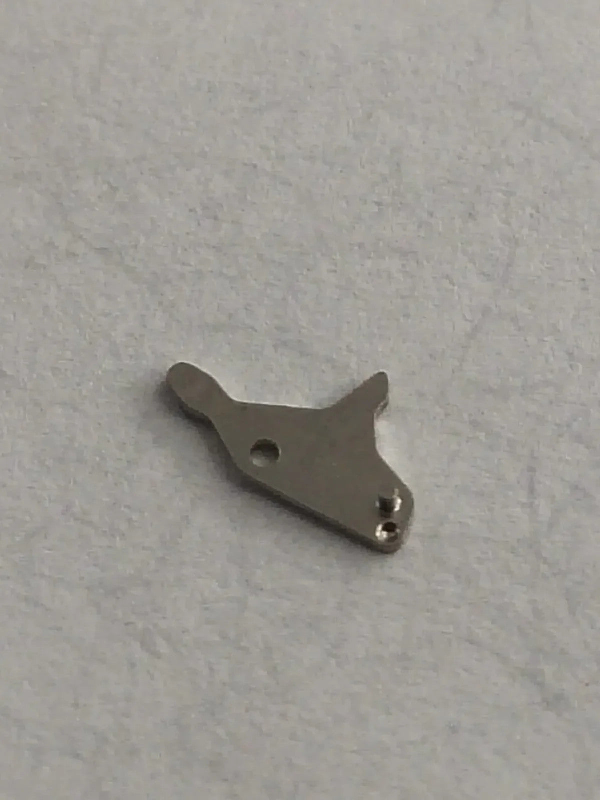 NOS SEIKO PARTS / Sitting lever/ Part . 383 495 /1pc