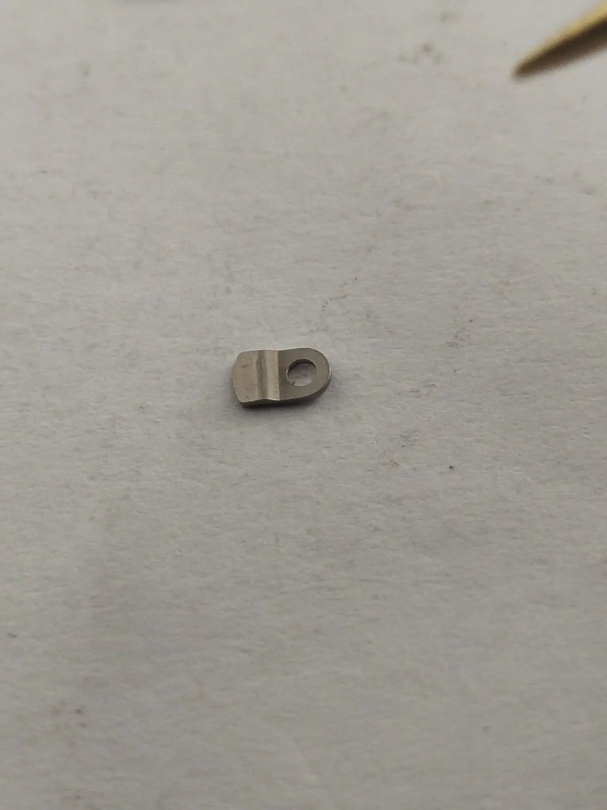 NOS OMEGA Watch Case Clamp with screws /3.3MM×2MM/ Part 1911