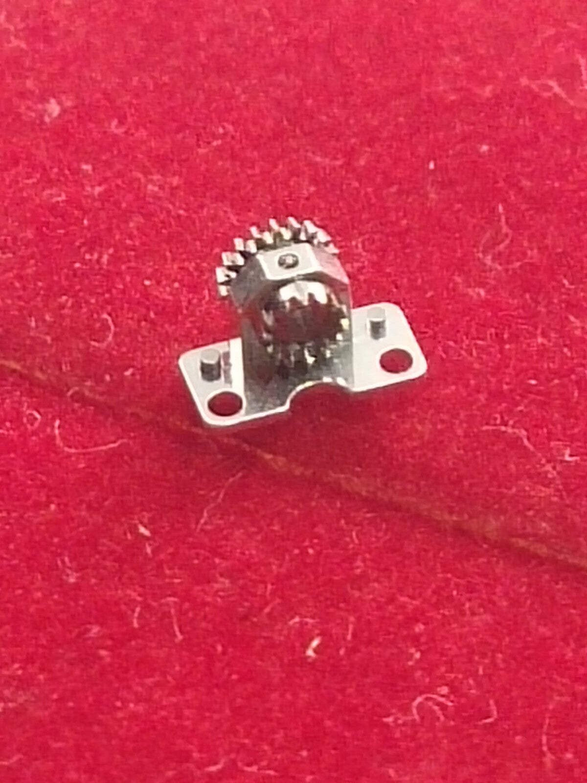 Rolex Cal./9001 204 / Winding Pinion /Genuine parts