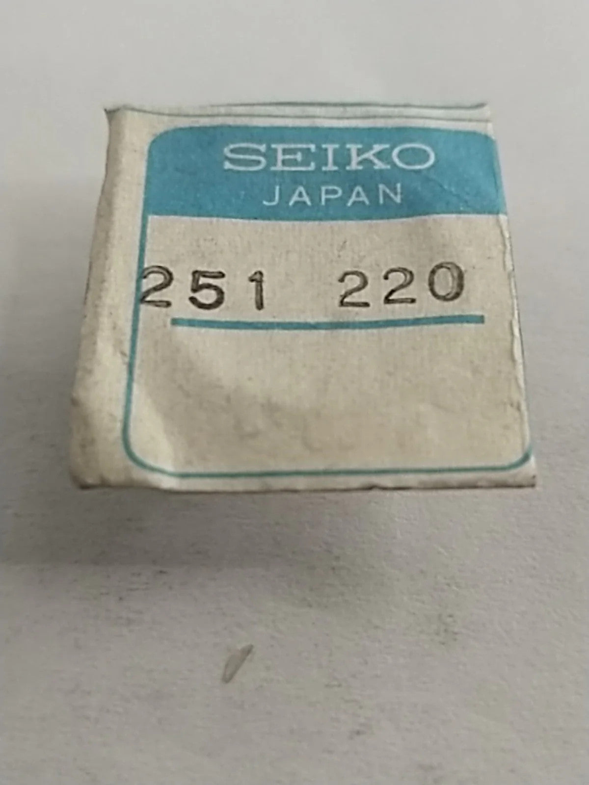 New Old Stock original Seiko /2206A/2205A/Part's Escape Wheel 251 220