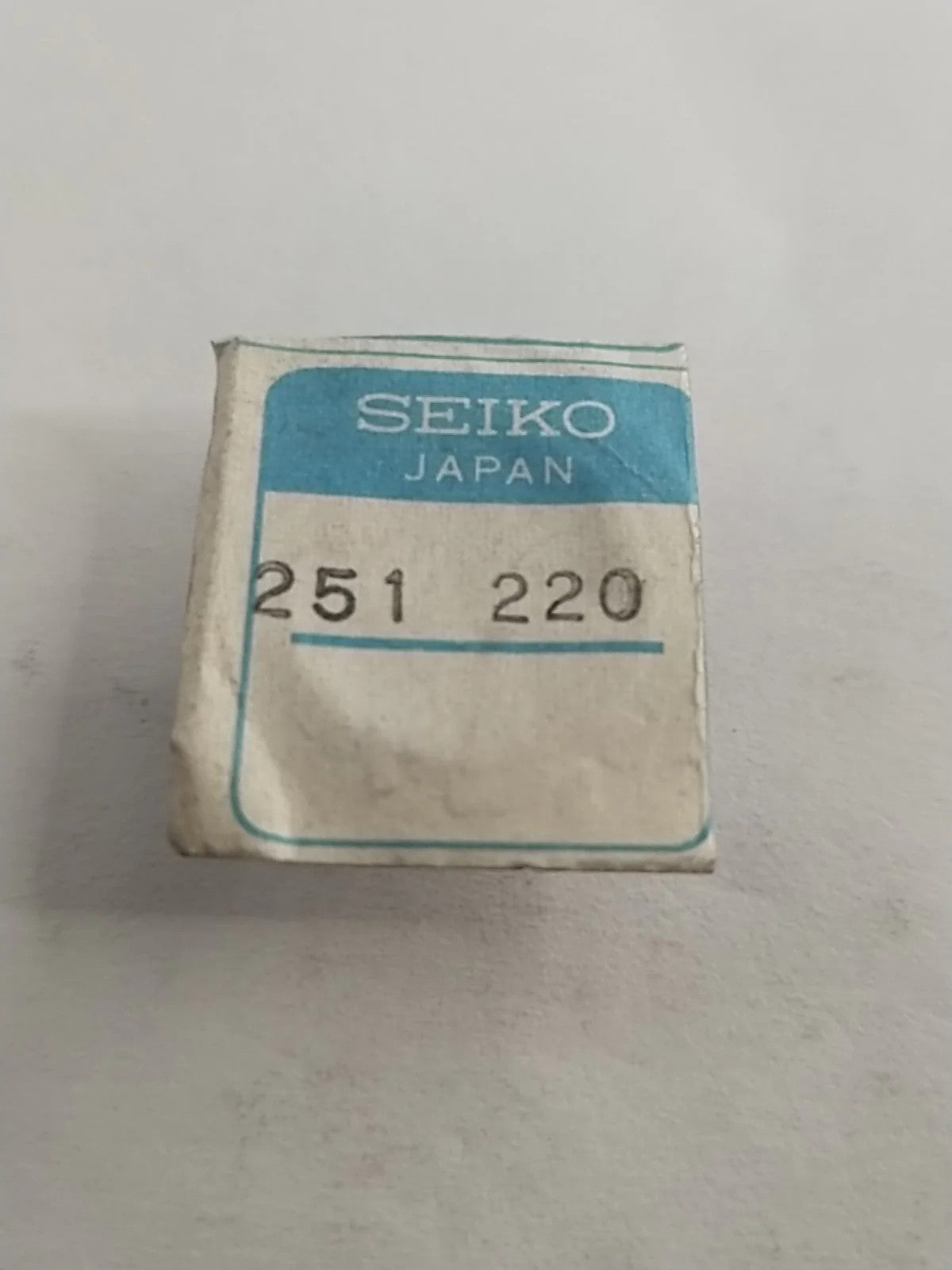 New Old Stock original Seiko /2206A/2205A/Part's Escape Wheel 251 220