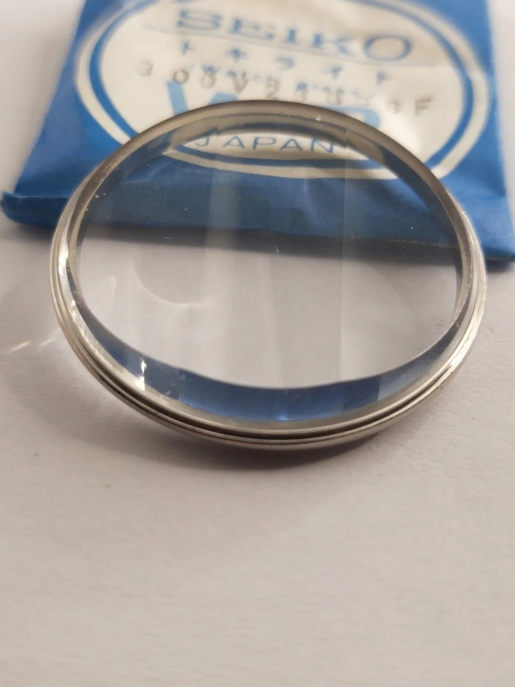 New Old Stok original Seiko glass 300V29GCSF