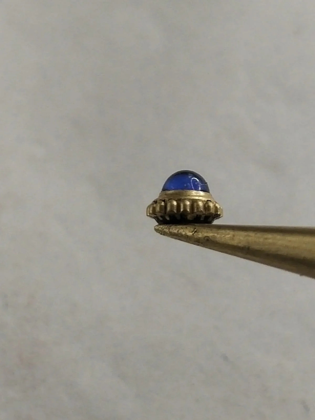 Original Cartier Crown 07960541With blue stone for Tank Must/dustproof / used