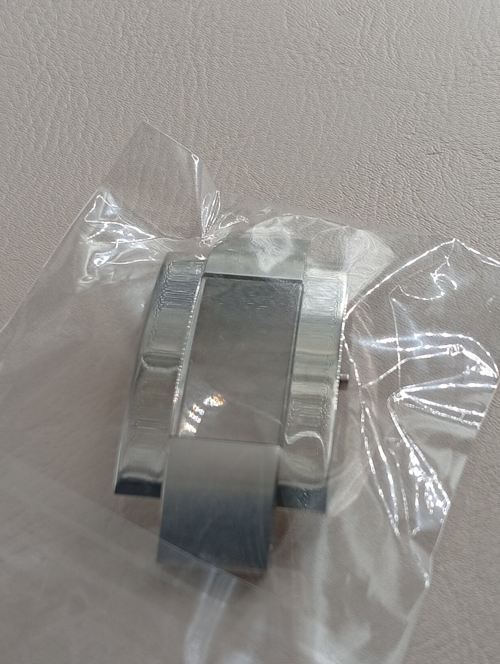 Gucci SILVER COMPLETE CASE