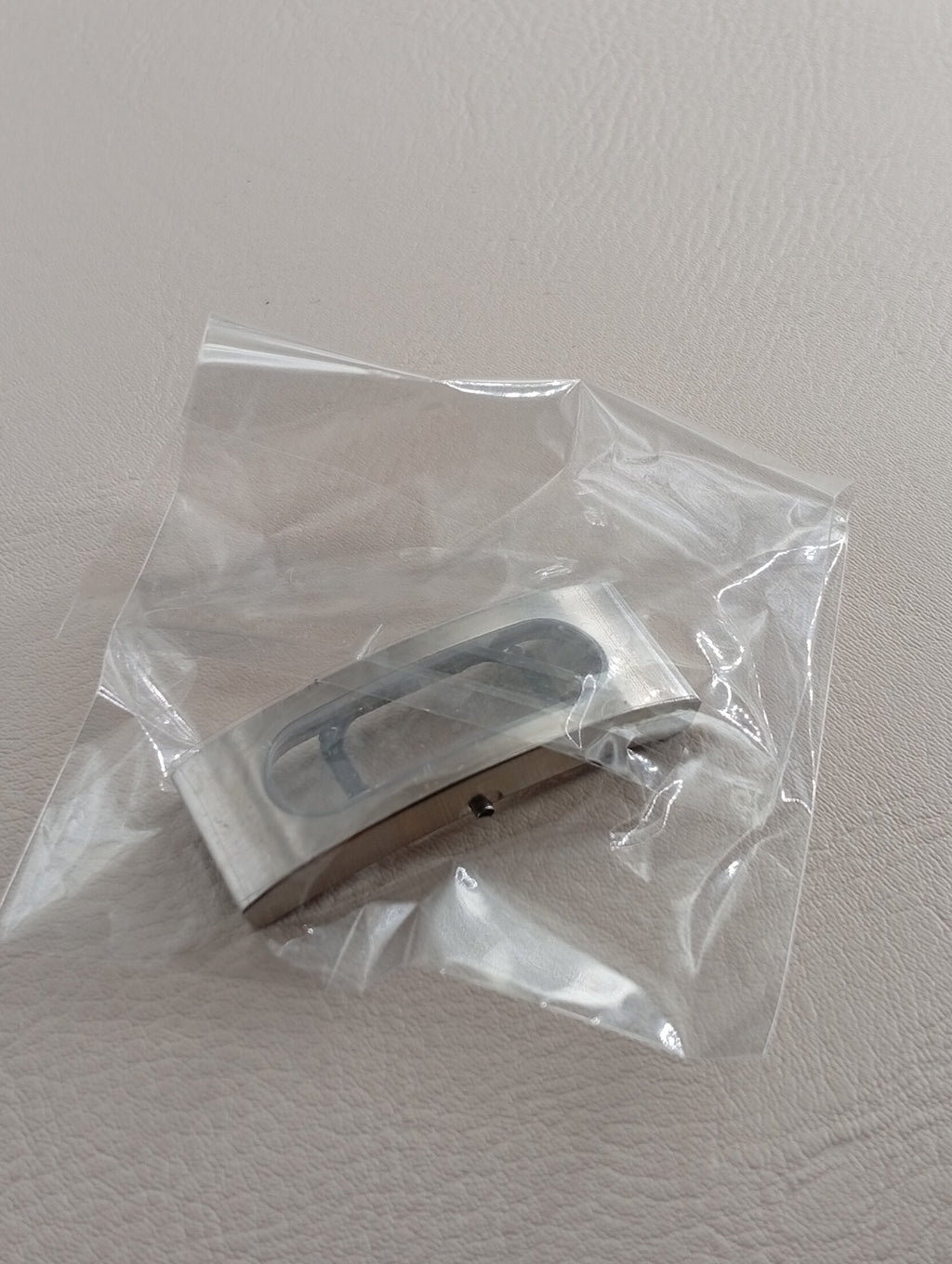 GUUCI COMPLETE CASE