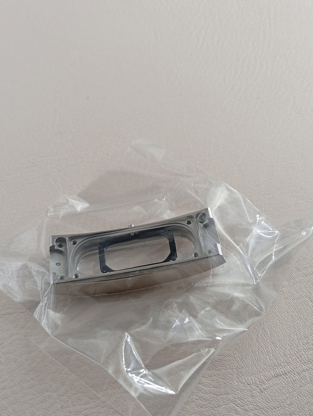 GUUCI COMPLETE CASE