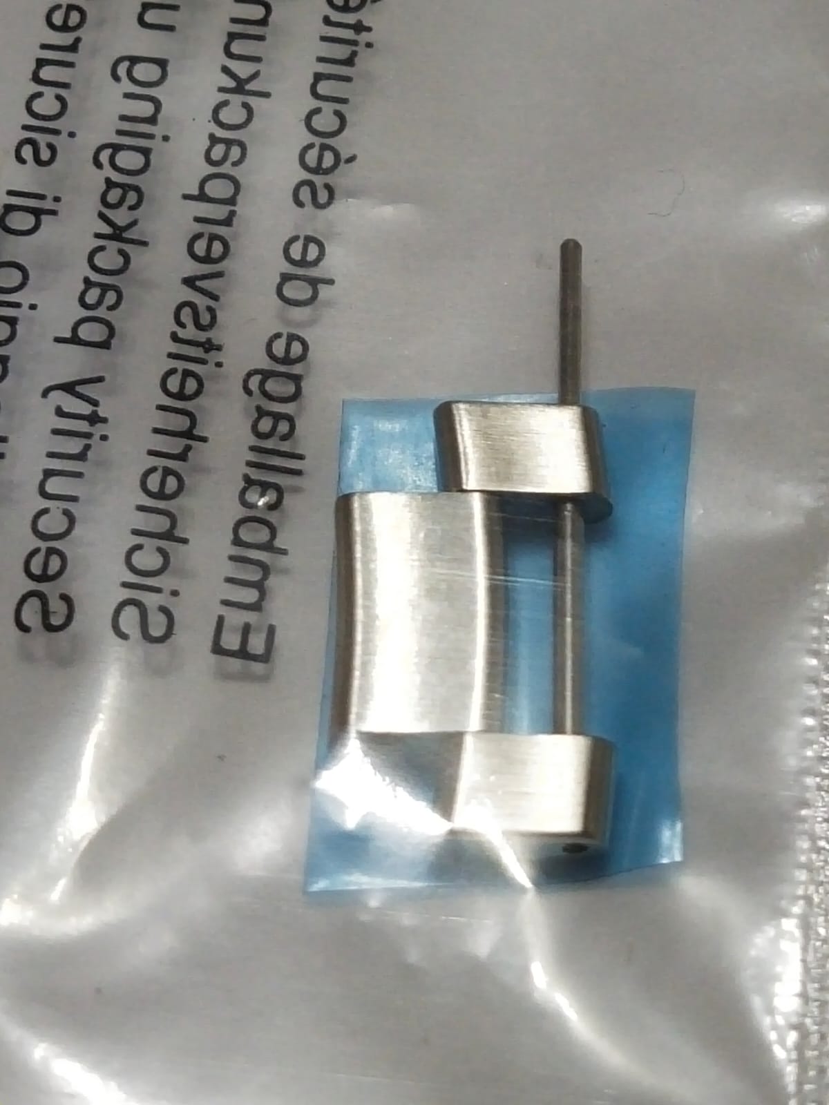 Gucci Link Part No. 163.8505.2.1S.... Quantity 2 .... Price $45