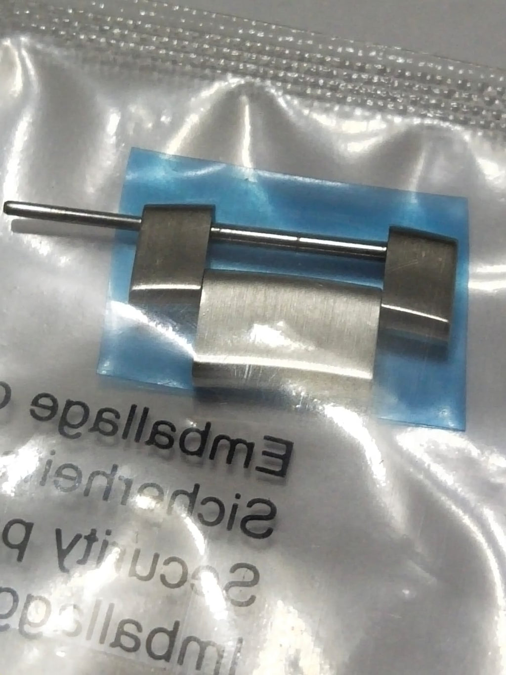 Gucci Link Part No. 163.8505.2.1S.... Quantity 2 .... Price $45