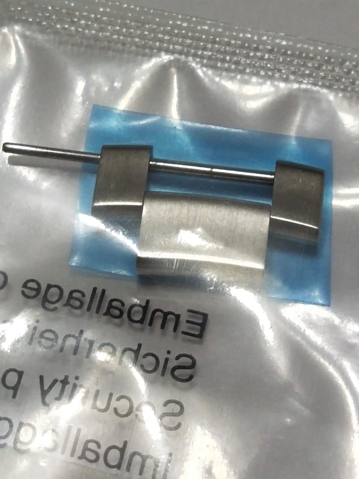 Gucci Link Part No. 163.8505.2.1S.... Quantity 2 .... Price $45