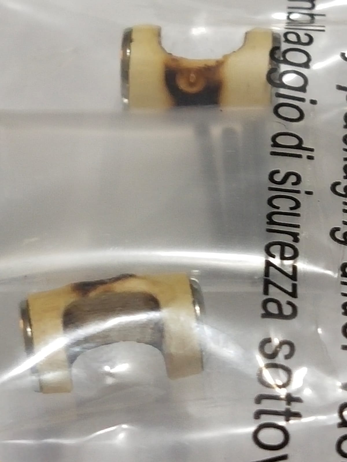 Gucci Link  Wood Material  Part No YDA71029