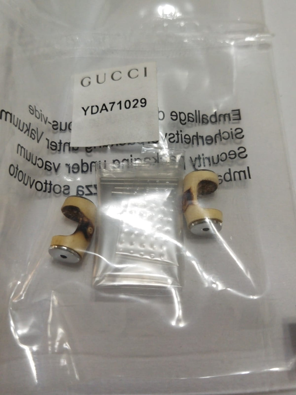 Gucci Link  Wood Material  Part No YDA71029